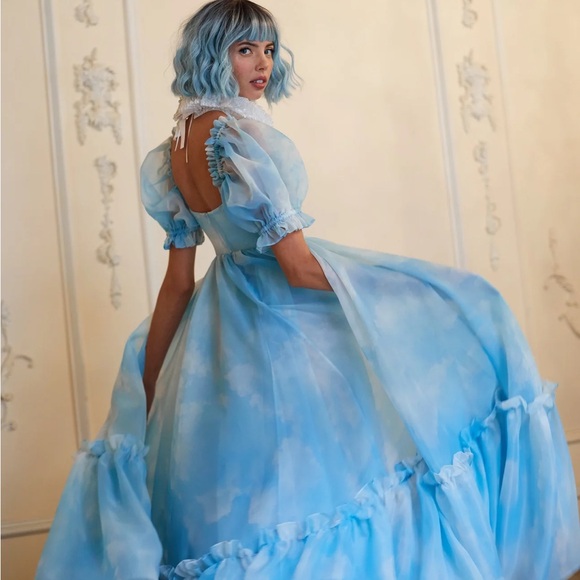 Selkie Head in the Clouds Dress Gown - Picture 1 of 6